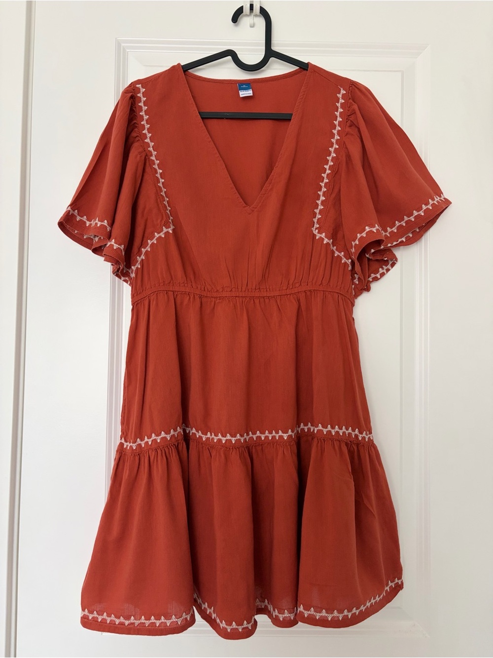 Old Navy Rust V-Neck Tiered Dress with White Embroidery